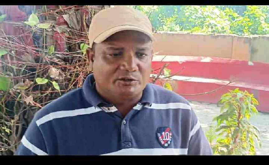 लालपुर्जा दिने भन्दै वडाध्यक्ष रिजालले दुई लाख लिएको आरोप