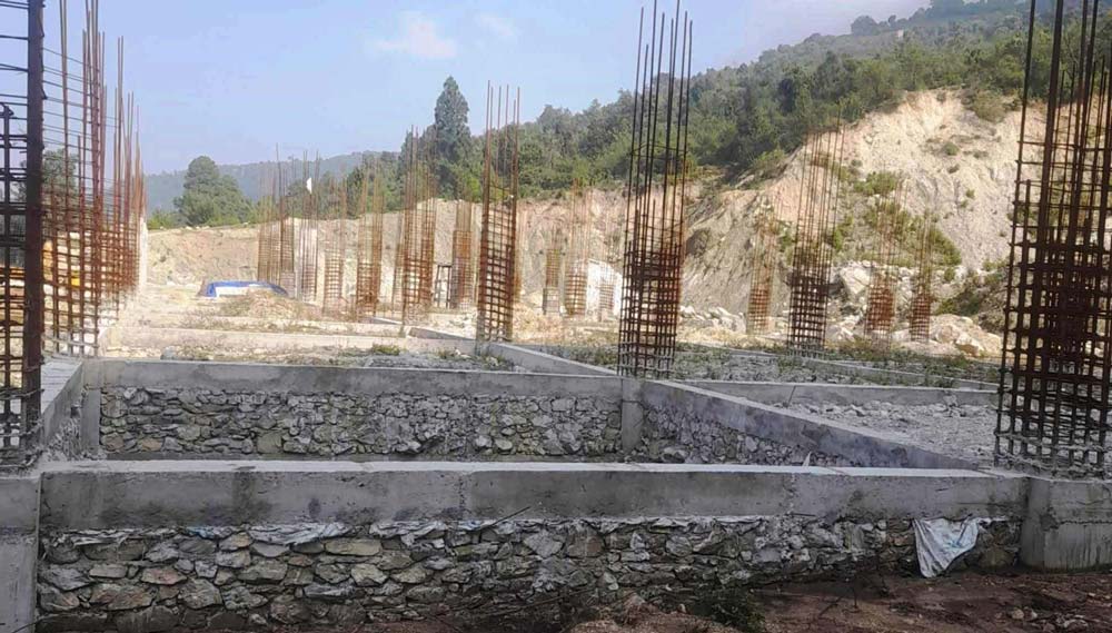 डोटीका सात स्थानीय तहमा शिलान्यास भएका आधारभूत अस्पताल अलपत्र