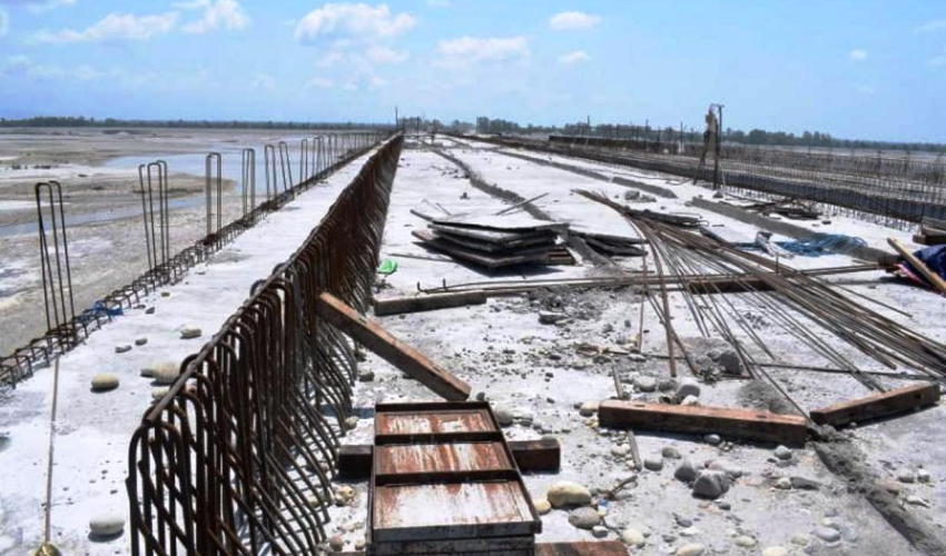 महाकालीमा निर्माणाधीन पुल अलपत्र हुँदा आर्थिक नाका बनाउने योजना प्रभावित