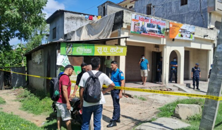 धनगढीमा मृत भेटिएकी युवतीको घाँटीमा धारिलो हतियार प्रहार गरिएको खुलासा