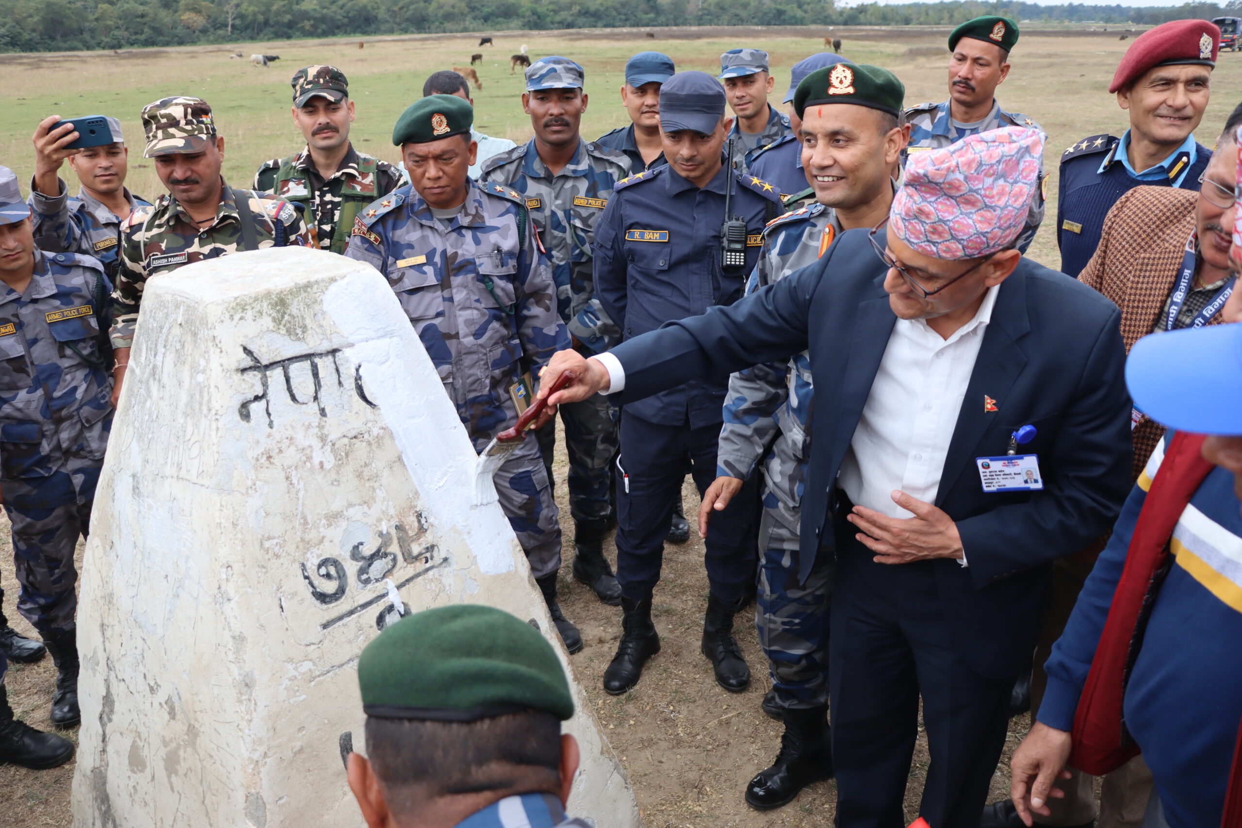 कैलाली र कञ्चनपुरमा सिमा स्तम्भ मर्मत तथा रङरोगन गर्न शुरु