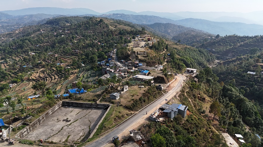 प्रयोगमै नआई जीर्ण बन्यो डडेल्धुराको सुनपोखरी