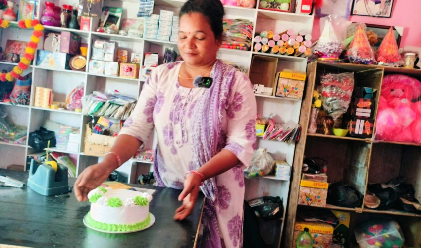 कञ्चनपुरको पुनर्वासकी चन्दको युट्युबबाट सीप सिकेर उद्यम