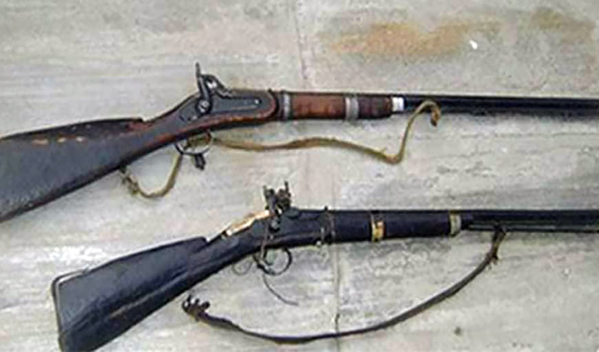 दार्चुलामा बेवारिसे अवस्थामा २ थान भरुवा बन्दुक फेला