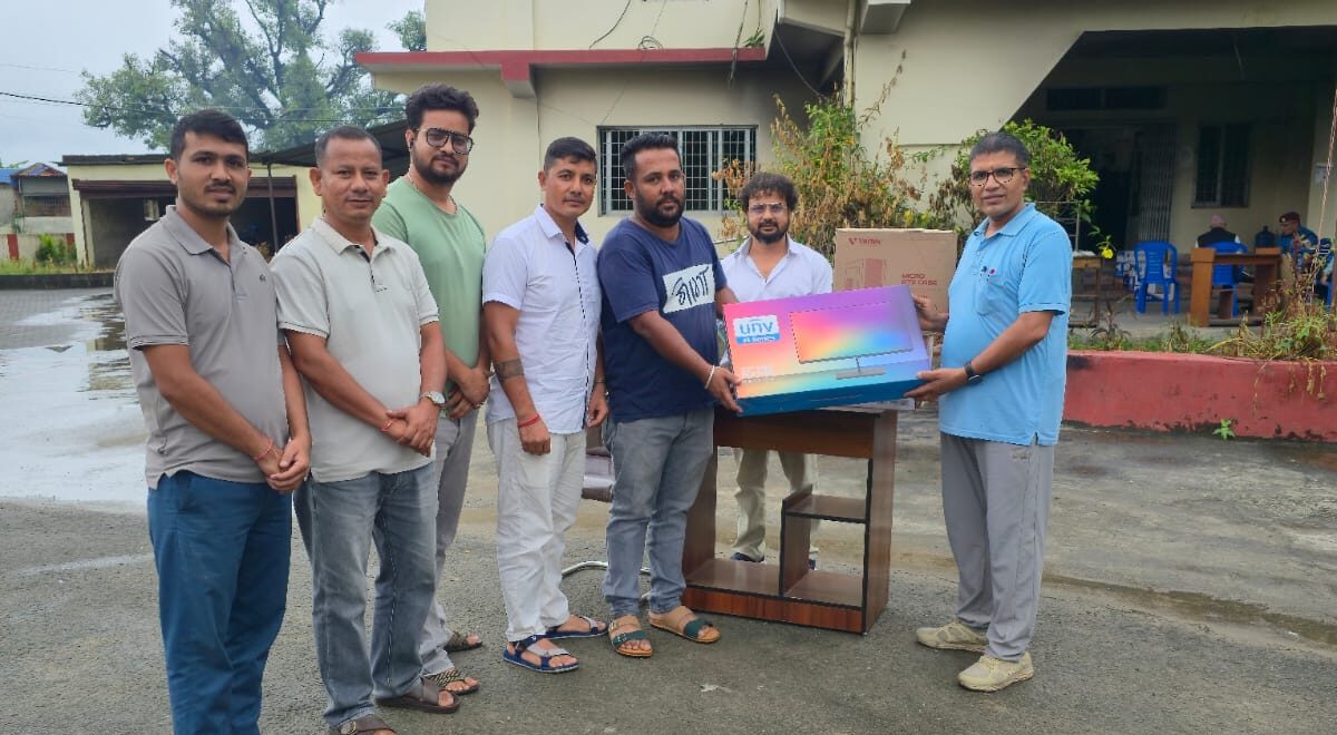 चेम्बरद्धारा जिल्ला प्रशासन कार्यालय कैलालीलाई सहयोग