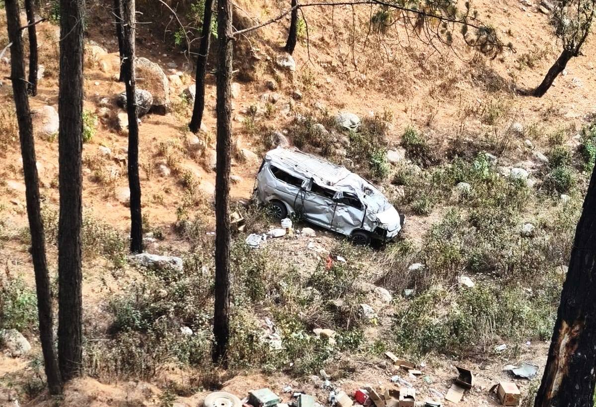 डोटीमा विद्युतीय हाईस दुर्घटना, एक जनाको मृत्यु, ६ जना घाईते