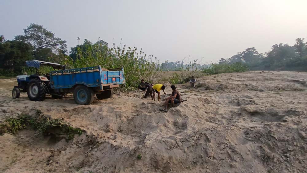 कैलालीको कैलारी गाउँपालिकामा बालुवाको रोयल्टीमा हिनामिना