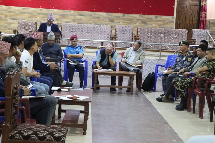 जाँचबुझ आयोगको टोलीद्धारा कैलालीमा आगजनी र तोडफोड गरिएका स्थलहरूको अनुगमन