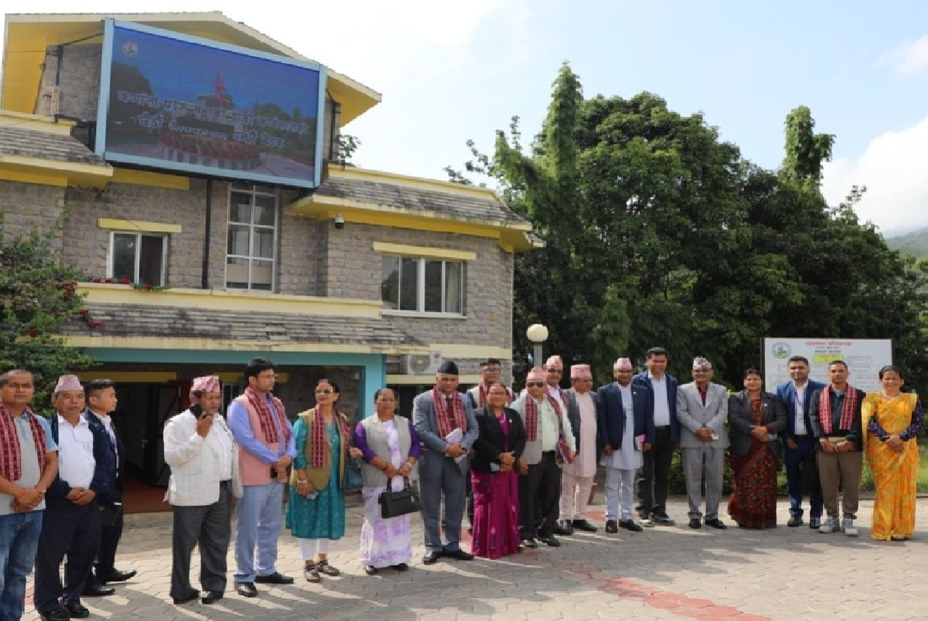 सरकारी खर्चमा सुदूरपश्चिमका सांसदको ‘असारे सयर’