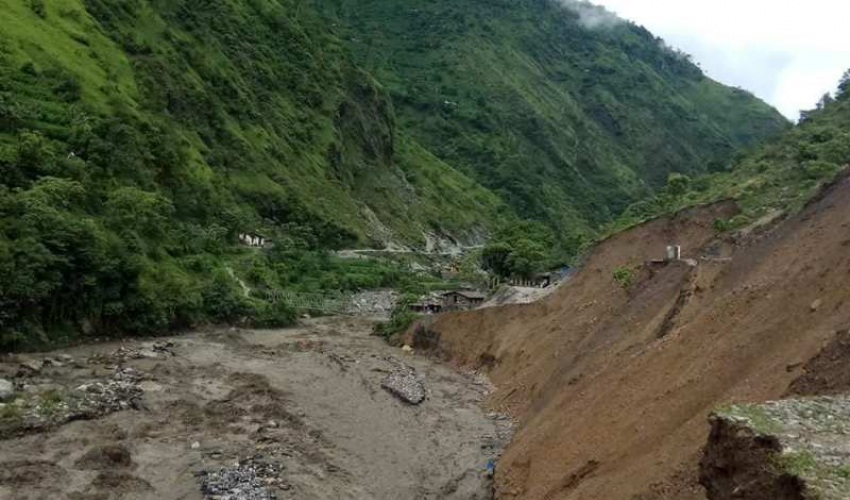 नौगाड खोलामा हाम फालेर दार्चुलामा अनुफा चुनारा बेपत्ता