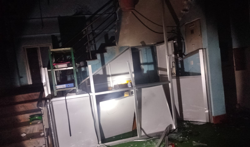 धनगढीको एक वडा कार्यालयमा आगजनी दुईमा तोडफोड