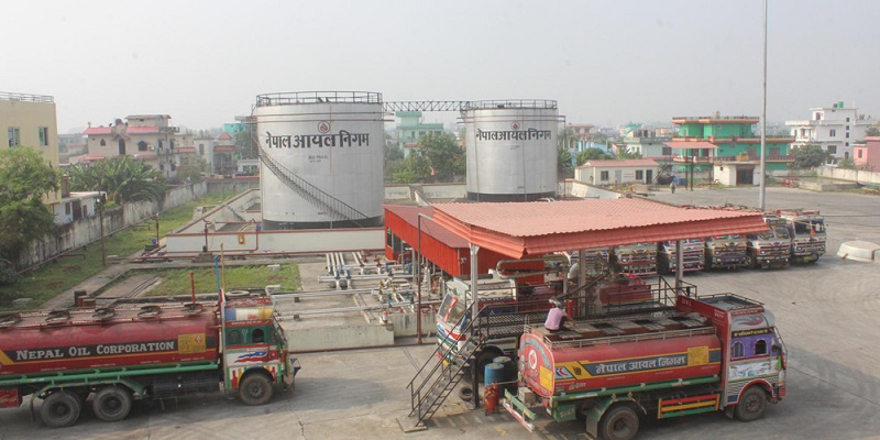 धनगढीको घनाबस्तीमा निगमको डिपो, स्थानीयद्वारा तत्काल स्थानान्तरणको माग