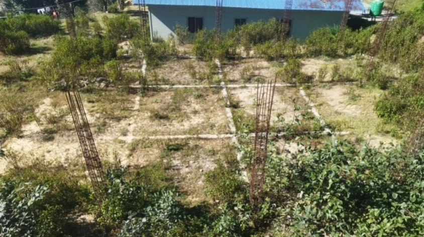 डडेल्धुरामा सभाहल निर्माणको कार्य अलपत्र