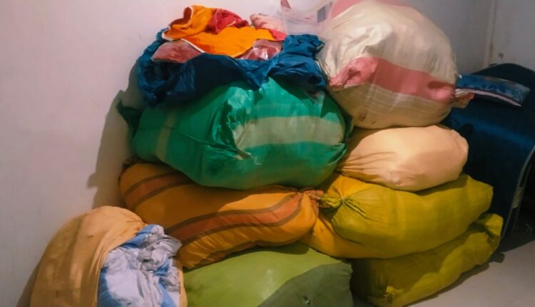 कैलाली कञ्चनपुर र डडेल्धुराबाट भन्सार छलीको सामान बरामद