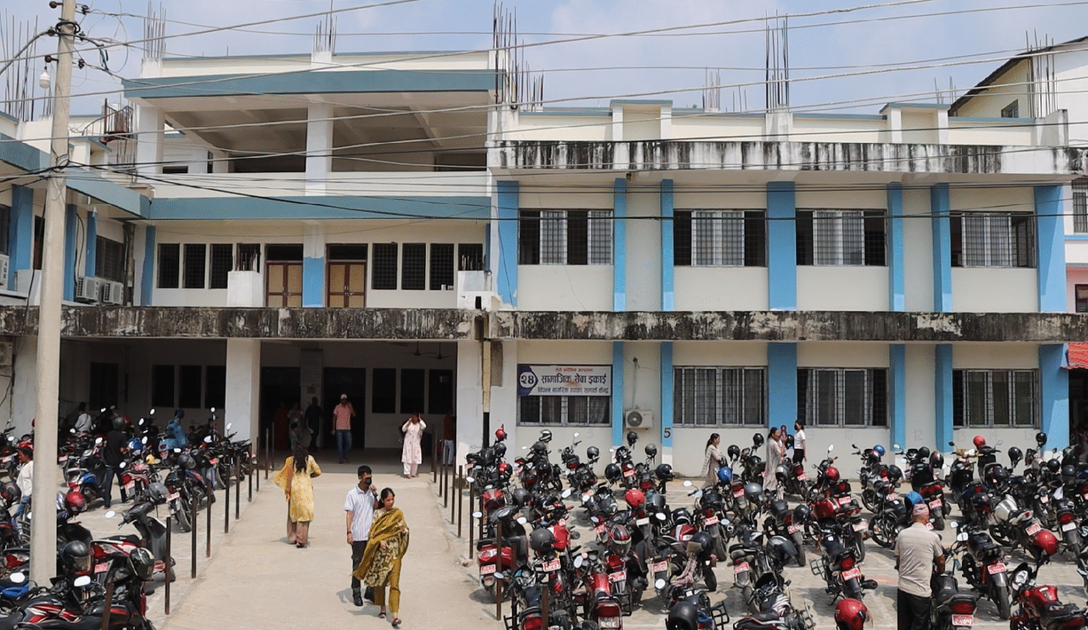सेती अस्पतालको अधुरो भवन:  ८ वर्षसम्म पनि अपूर्णै, स्वास्थ्य सेवामा गम्भीर असर