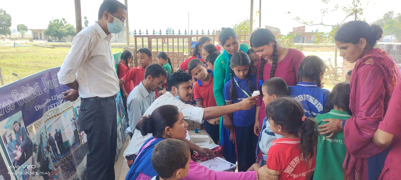 धनगढीको गोल्डेन ज्योती स्कुलमा माया मेट्रोको निशुल्क स्वास्थ्य शिविर