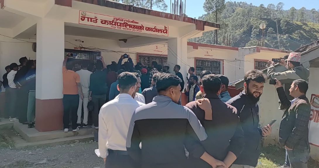 सूचना नदिएपछि बैतडीको सूर्नया गाउँपालिकामा तालाबन्दी
