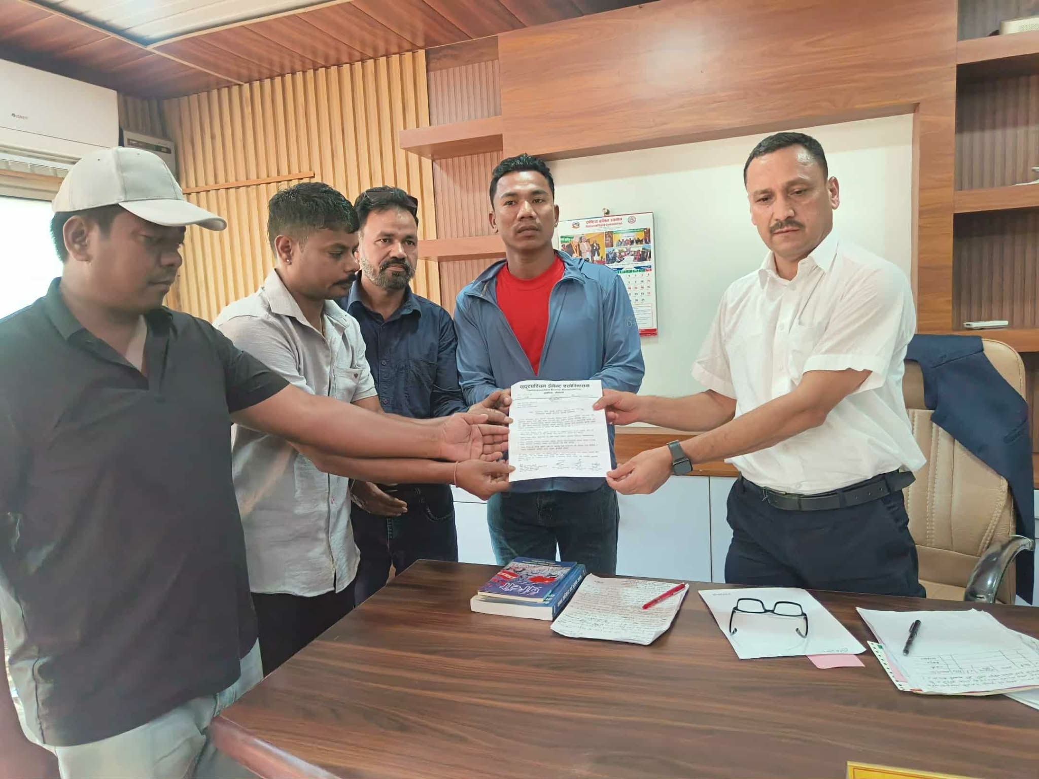 अवैध टेन्ट व्यवसायीमाथि कडाइ गर्न इभेन्ट एशोसिएसनको आग्रह