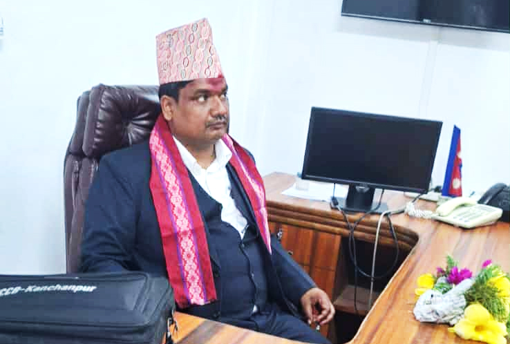 कैलालीमा हाजिर भए डिएफओ ठाकुर