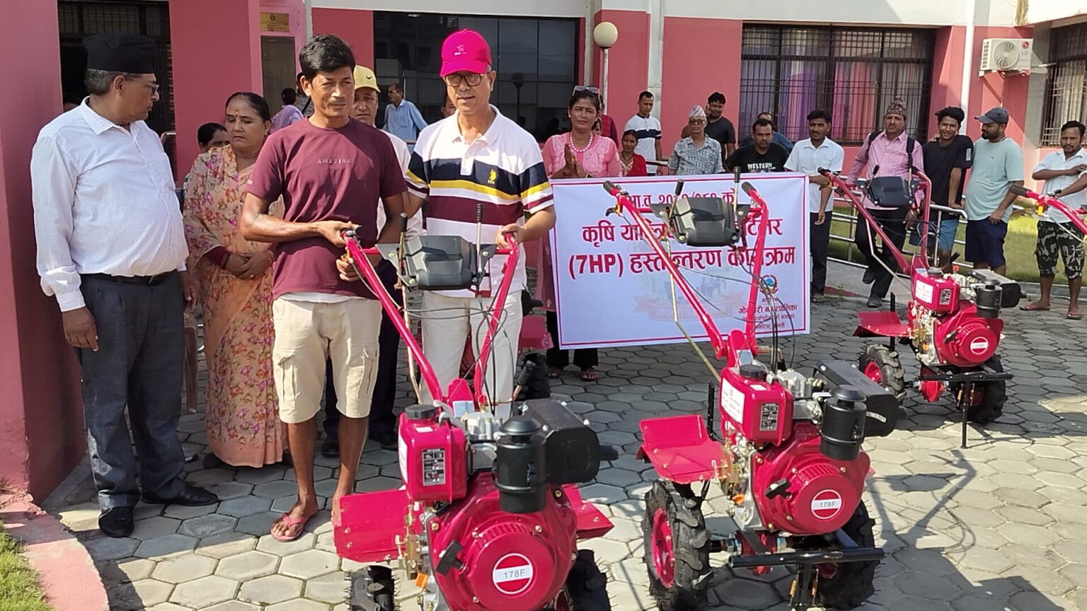 गोदावरी नगरपालिकाद्वारा ५० प्रतिशत अनुदानमा च्याम्फा हस्तान्तरण